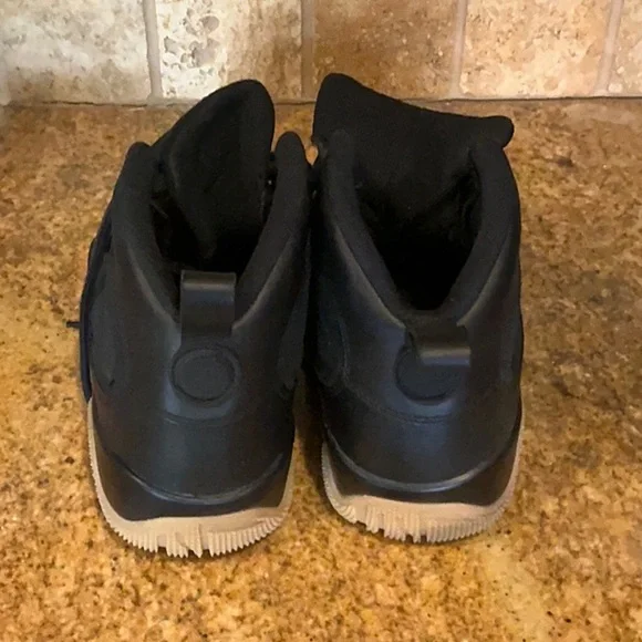 Jordan 9 Boot - Picture 3 of 6